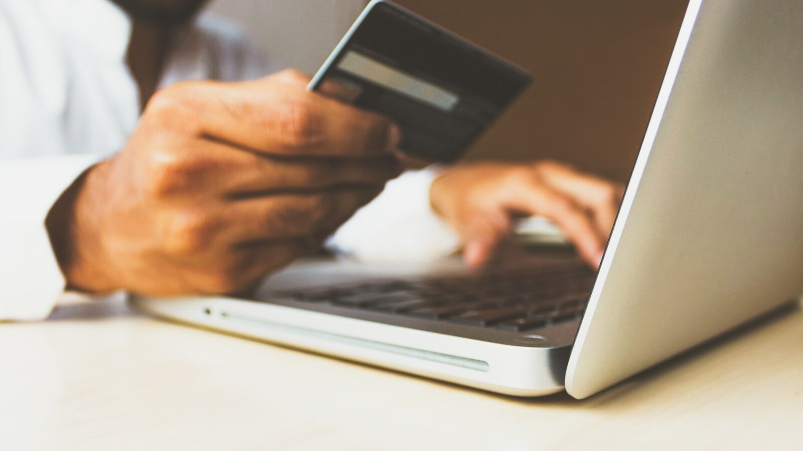 نزاعات أسماء النطاقات (UDRP): استرداد دومينك المسجّل بسوء نيّة
